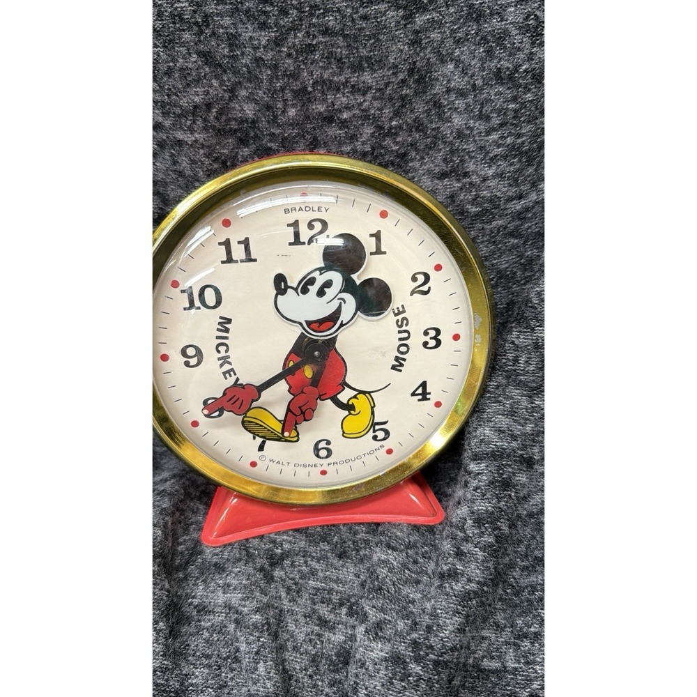 Vtg Bradley Mickey Mouse Wind-up alarm Clock Walt Disney Productions Red Base